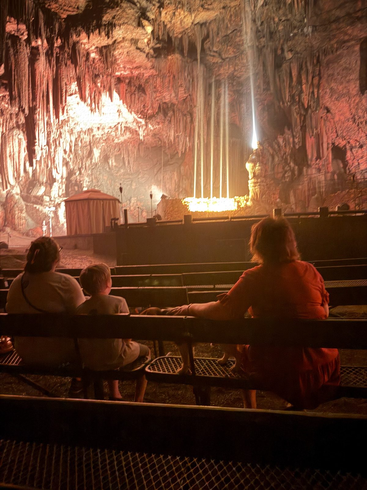Majestic Caverns · Alabama